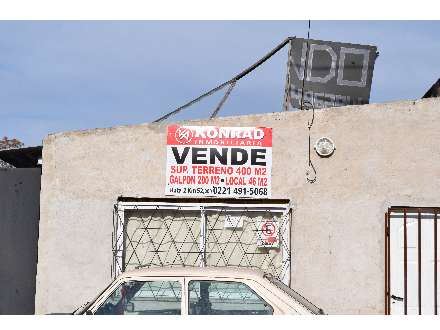 Galpón; depósito y local.