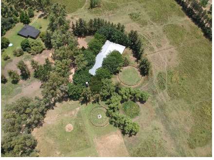Haras  en Estancia Chica.